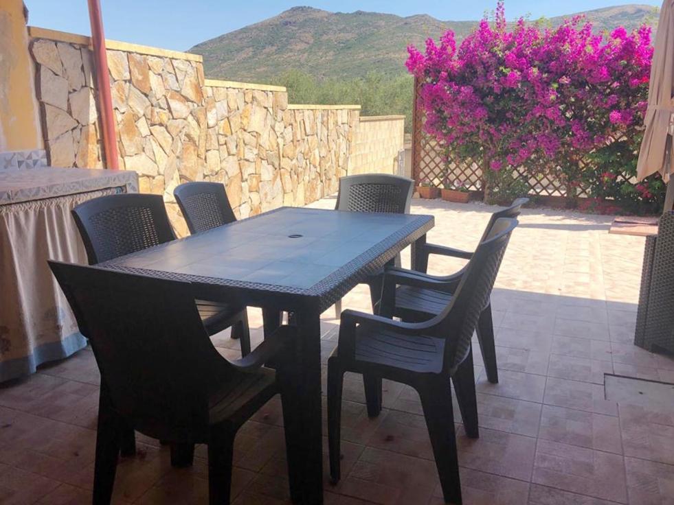 B&B Il Mirto Bianco San Giovanni Suèrgiu エクステリア 写真