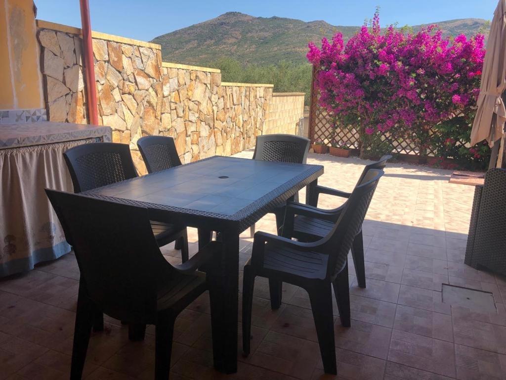 B&B Il Mirto Bianco San Giovanni Suèrgiu エクステリア 写真