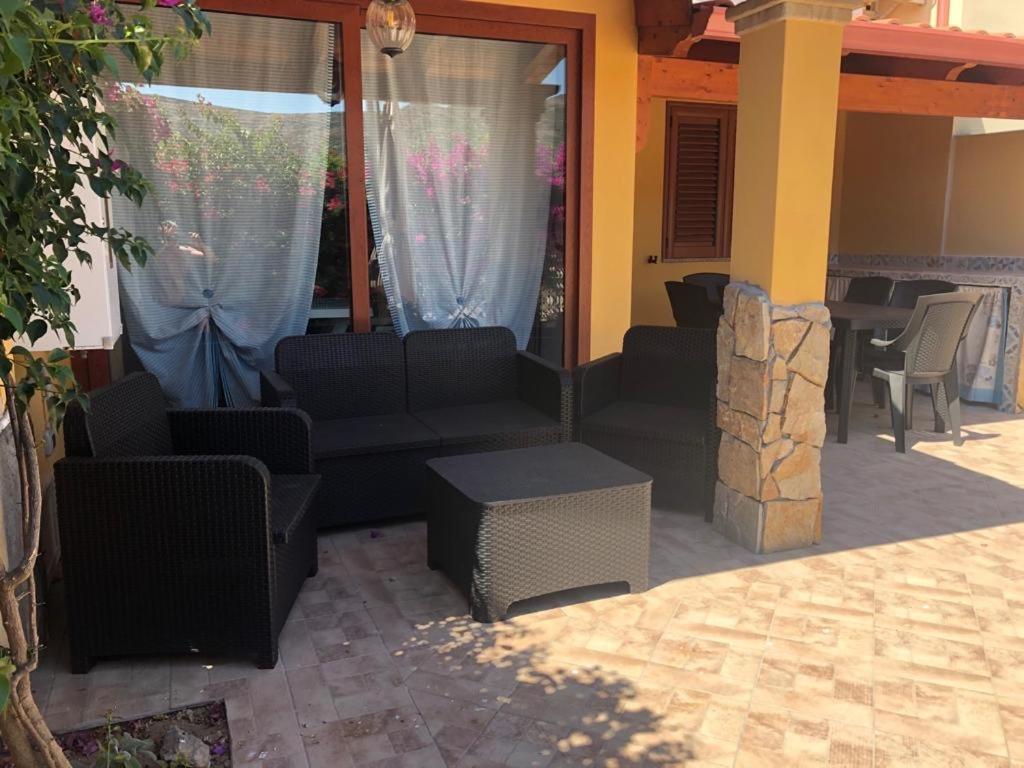 B&B Il Mirto Bianco San Giovanni Suèrgiu エクステリア 写真